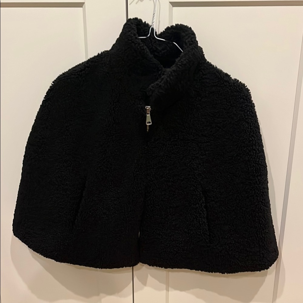 Laundry by Shell Segal faux fur shawl/shrug